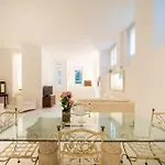 Center Luxury - Duomo 5 Min - Wifi