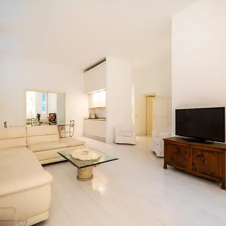 Center Luxury - Duomo 5 Min - Wifi Apartmán *